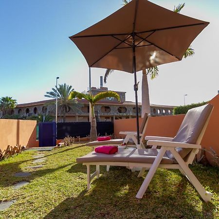 Duplex Meloneras With Free Wifi And Private Garden Villa Bagian luar foto